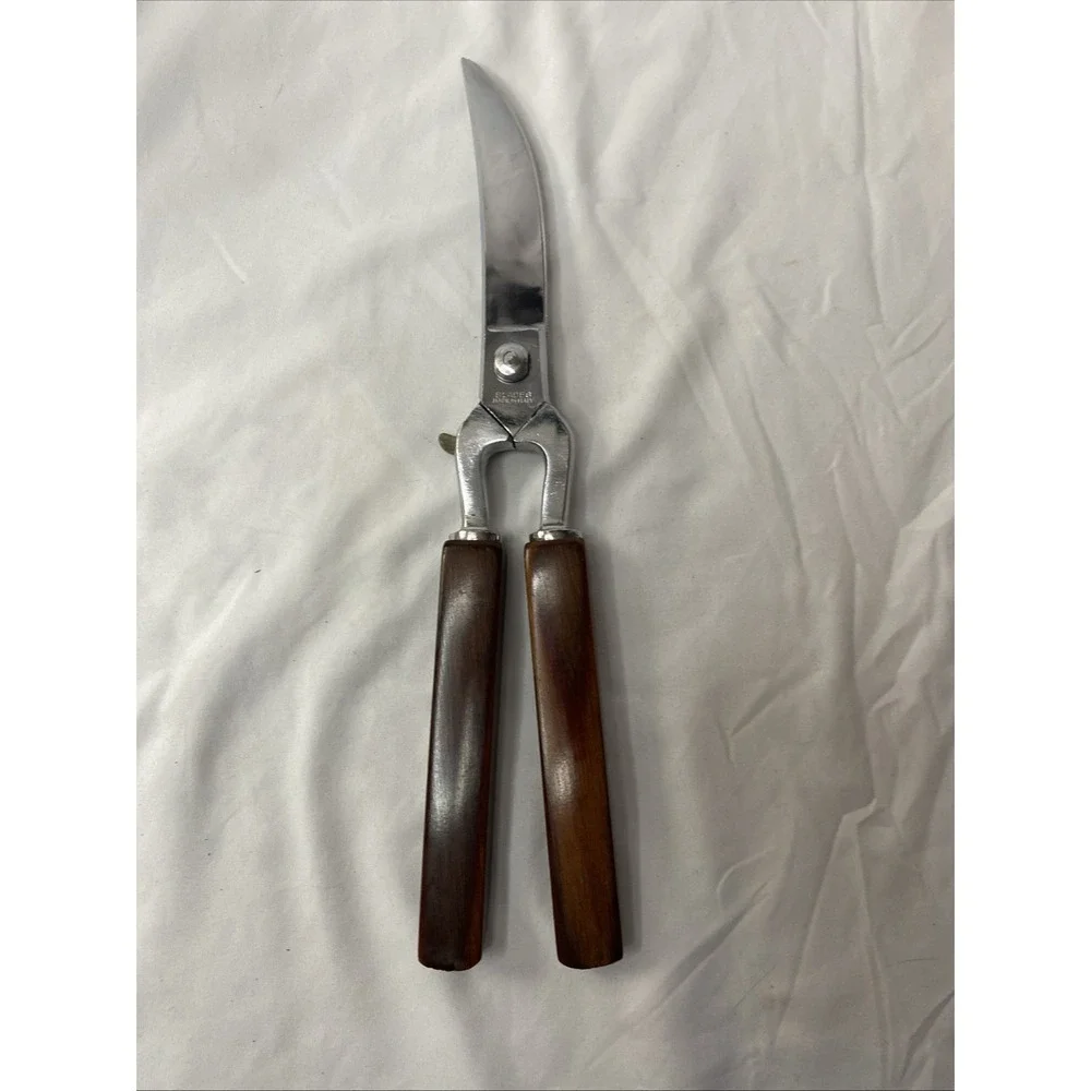 Vintage Made In Italy Poultry Shears Serrated Blade Wooden Handles